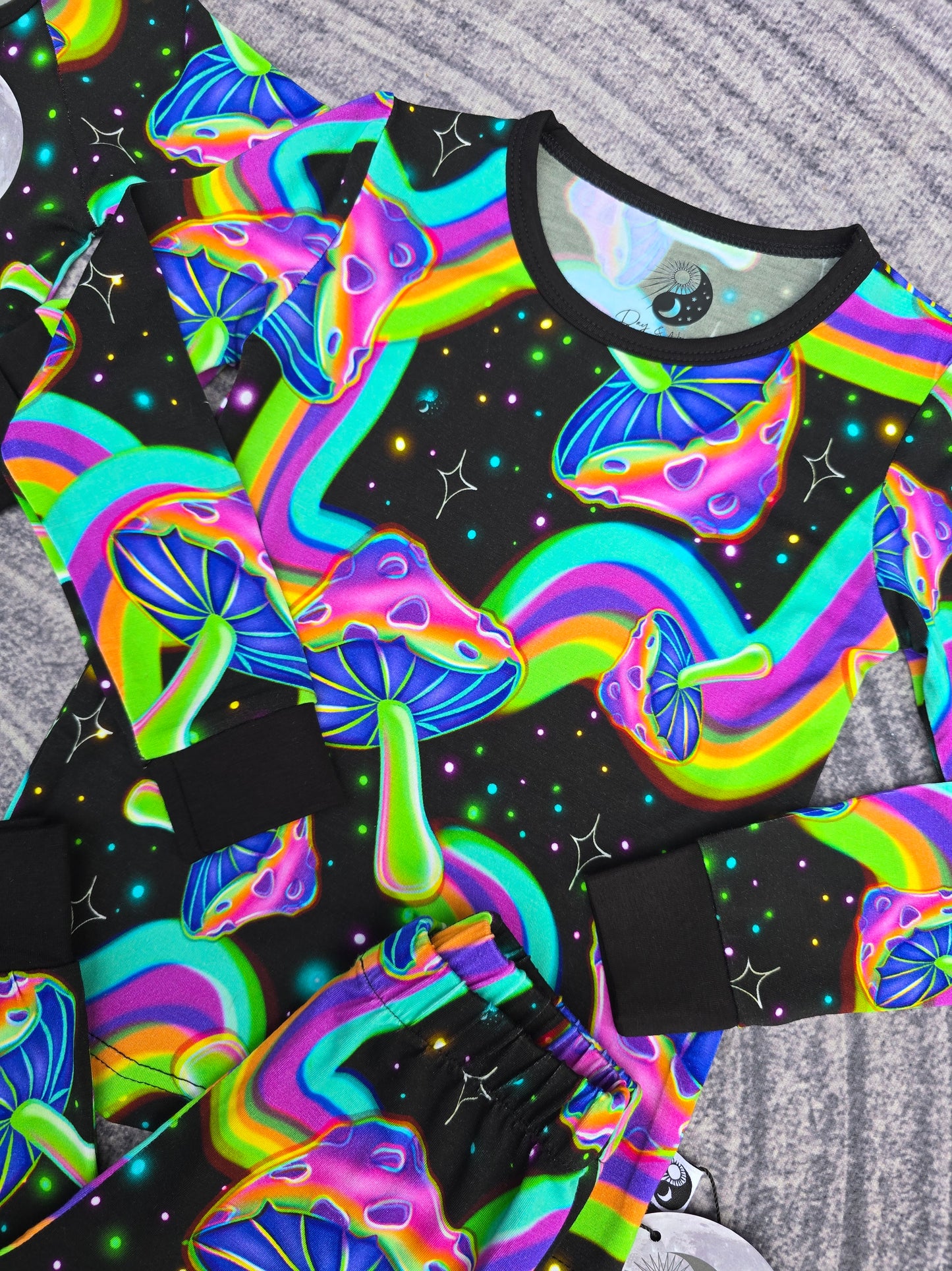 Psychedelic Mushrooms - Bamboo 2 Piece Pajamas