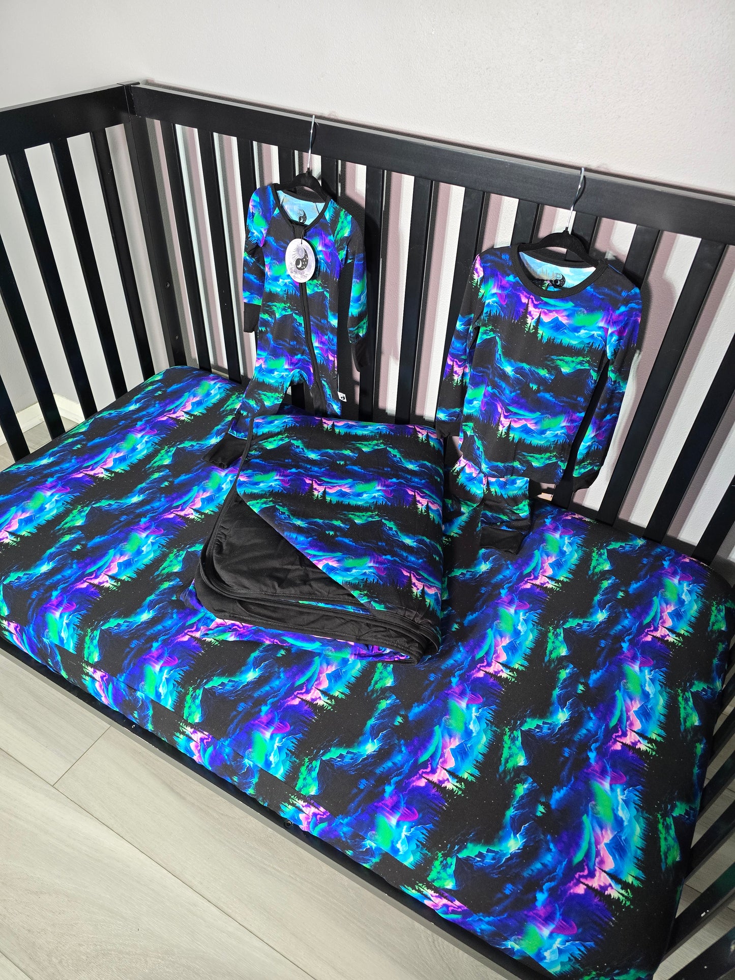 Aurora Northern Lights 2.0 - Bamboo Crib Sheet